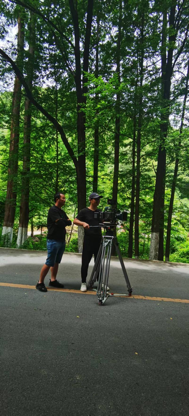 解锁舞钢市电商产品视频拍摄制作新路径，助力产品销量狂飙